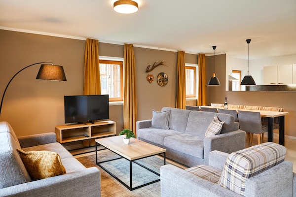 8-persoons luxe chalet met privézwembad in Obertraun - thumbnail 3