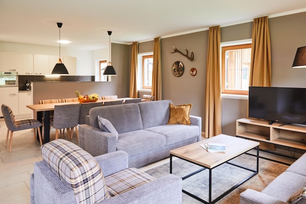 10-persoons luxe chalet in Obertraun aan de piste en het meer - thumbnail 3