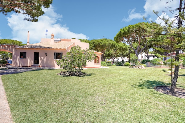 Imposante villa met 3 zwembaden nabij de jachthaven van Vilamoura - thumbnail 4