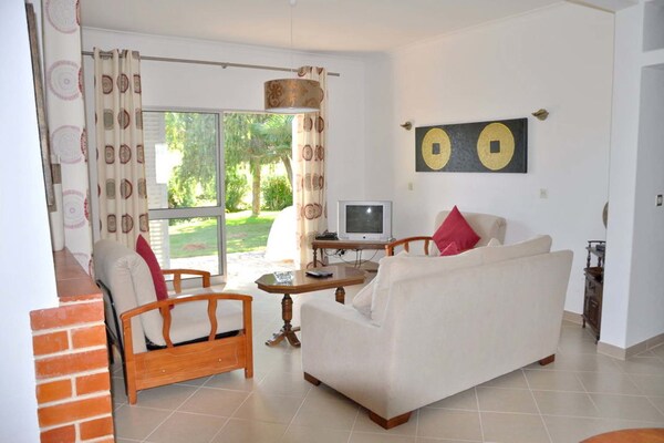 Privézwembad en rust in Villa Pedro, Vilamoura - thumbnail 5