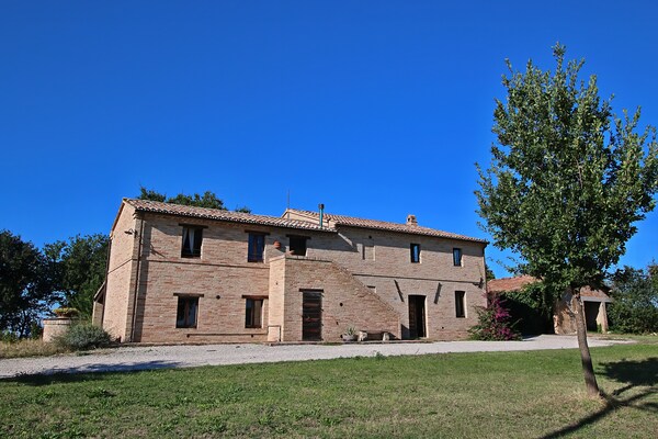 Vakantie accommodatie Le Marche Italië 8 personen