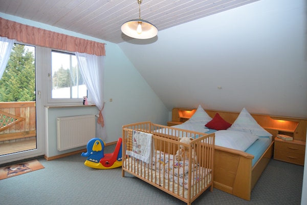 Ruim appartement in Marktrodach met tuin, op 300m van het centrum - thumbnail 6