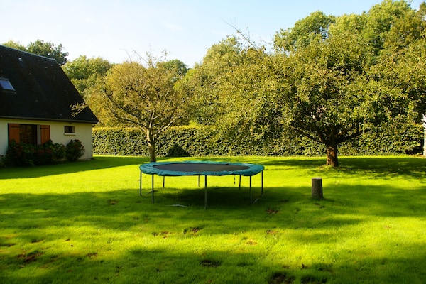 Ruim vakantiehuis met grote tuin, 5 km van zee in Saint-Pierre-le-Vieux - thumbnail 5