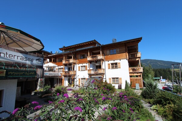 panorama-chalet-10 sleeps 6