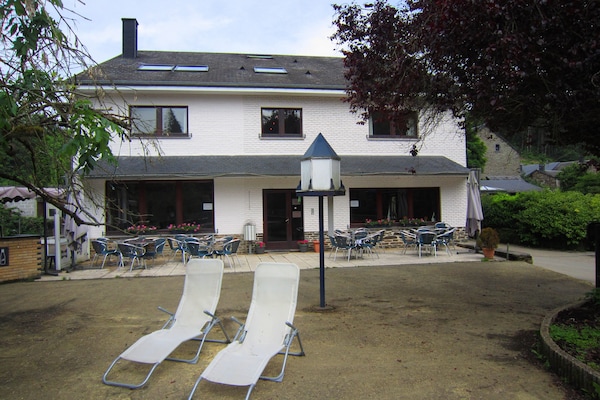 Grote groepsvilla met sauna en speelkamer in La Roche-En-Ardenne - thumbnail 5
