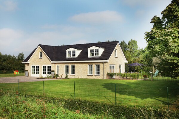 Moderne bosvilla Scoreldame: luxe vakantiehuis voor 8 personen in Schoorldam - thumbnail 6
