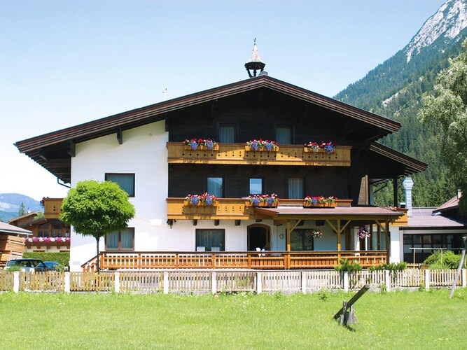 Ferienwohnung am Achensee mit Balkon oder Terrasse