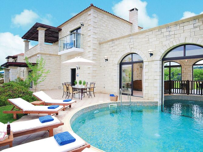 Villa in Platanias mit privatem Pool Ferienhaus in Griechenland