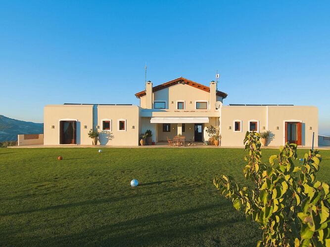 Erstklassige Villa mit Pool und Panoramablick in C Ferienhaus in Griechenland