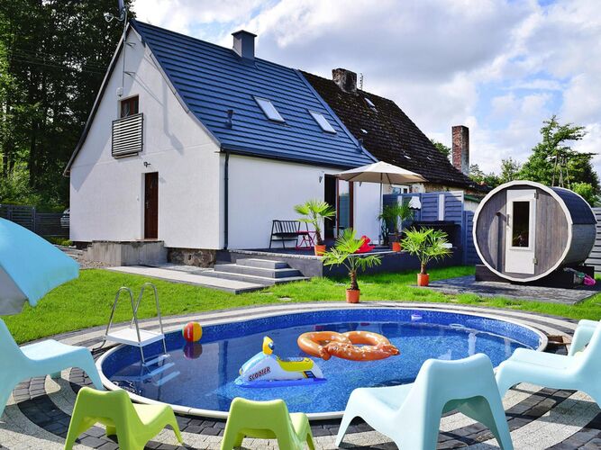 Ferienhaus mit Pool und Sauna, Choczewo Ferienwohnung in Polen