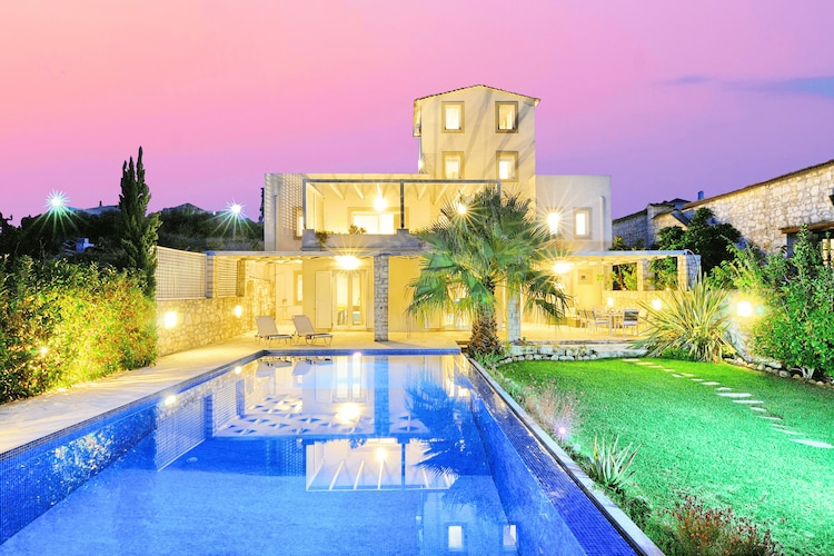 Cretan Mansion