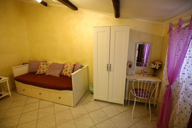 Vakantiehuizen Italie | Lazio | Appartement te huur in Tivoli   met wifi 4 personen