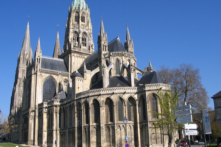 Le Parvis de la Cathédrale I-Gebieden zomer 20km