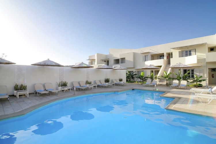 Elounda Garden Family Suite