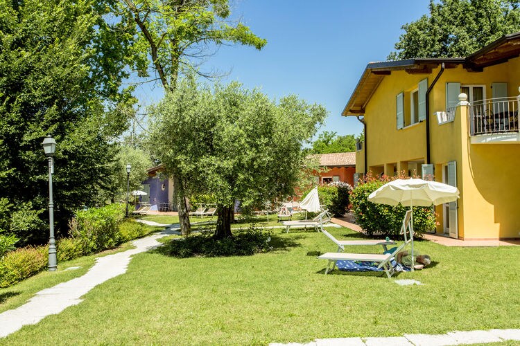 Vakantiehuizen Italie | Italiaanse-Meren | Vakantiehuis te huur in Manerba-del-Garda met zwembad  met wifi 4 personen