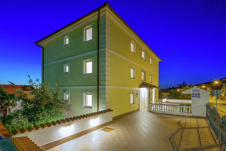 Vakantiehuizen Kroatie | Kvarner | Appartement te huur in Crikvenica   met wifi 4 personen