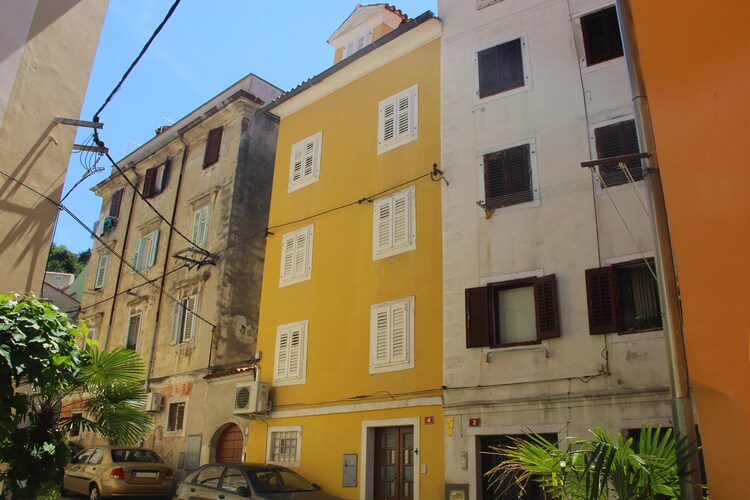 Apartments Bevk - Prezihova 1