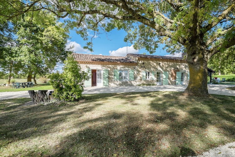 Maison de vacances Saint Nexans 6p