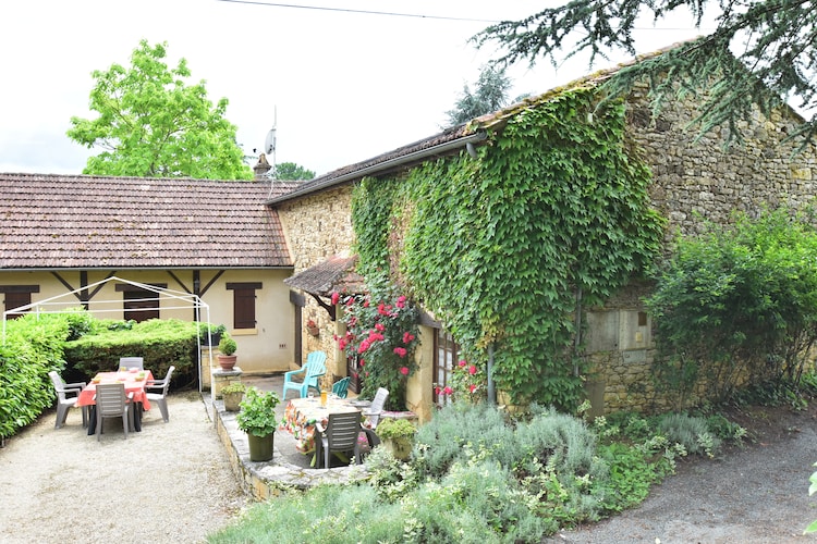 Maison de vacances  Prats du Périgord 8p