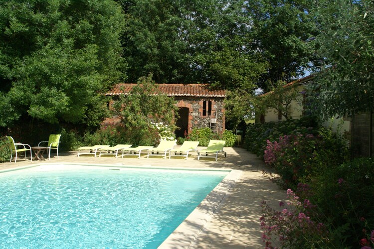 Vakantiehuizen Frankrijk | Pays-de-la-loire | Vakantiehuis te huur in Les-Brouzils met zwembad aan zee met wifi 8 personen