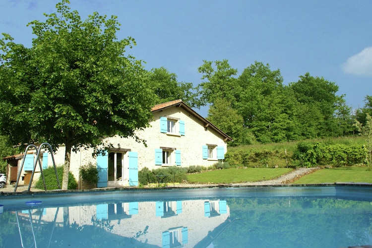 Maison de vacances Manzac sur Vern