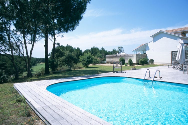 Schöne Villa mit privatem Swimmingpool, 900m zum Strand