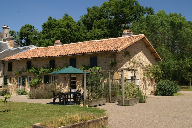Vakantiehuizen Frankrijk | Pays-de-la-loire | Vakantiehuis te huur in Pressac met zwembad aan zee  4 personen
