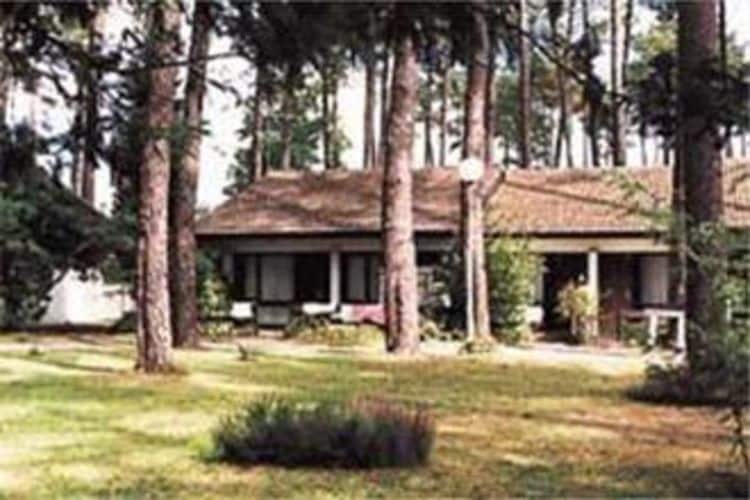 Knusse bungalow met terras gelegen op maar 5 km van het meer