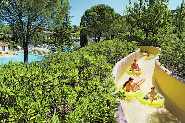 Modern vakantiehuis met vaatwasser in de mooie regio Ardèche