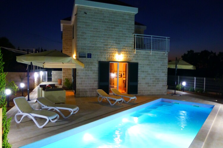 Villa Dino