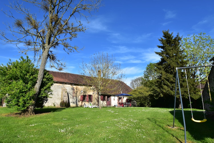 Maison de vacances  St Maurice sur Aveyron ferme