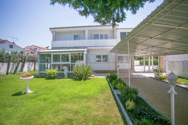 Villa Irena mit eigenem Pool in Porec
