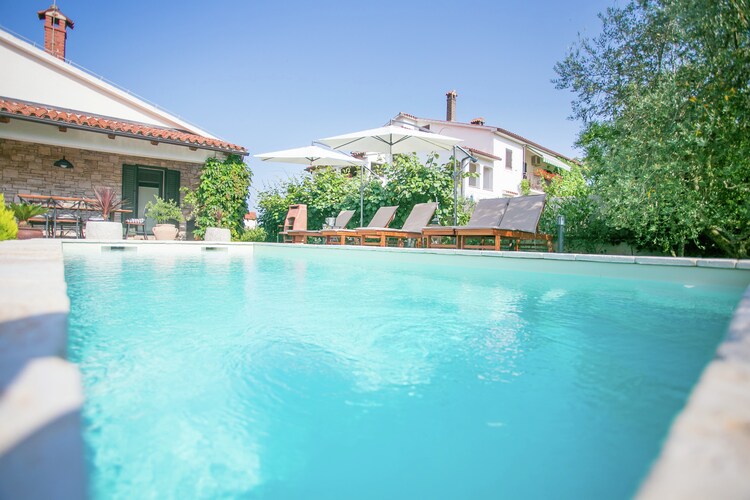 Comfortable villa Marinela  with pool and fenced garden
