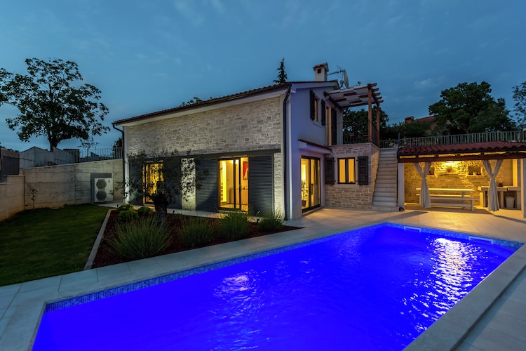 Moderne Villa Sol Anima mit privatem Pool