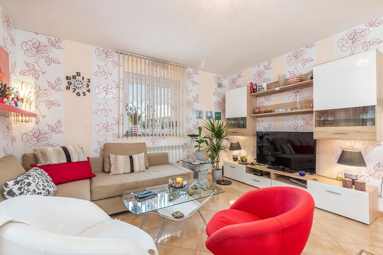 Villa Mariyes with Private Pool and Garden located in Gedici