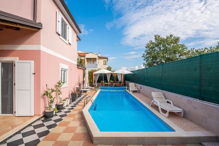 Villa Mariyes with Private Pool and Garden located in Gedici