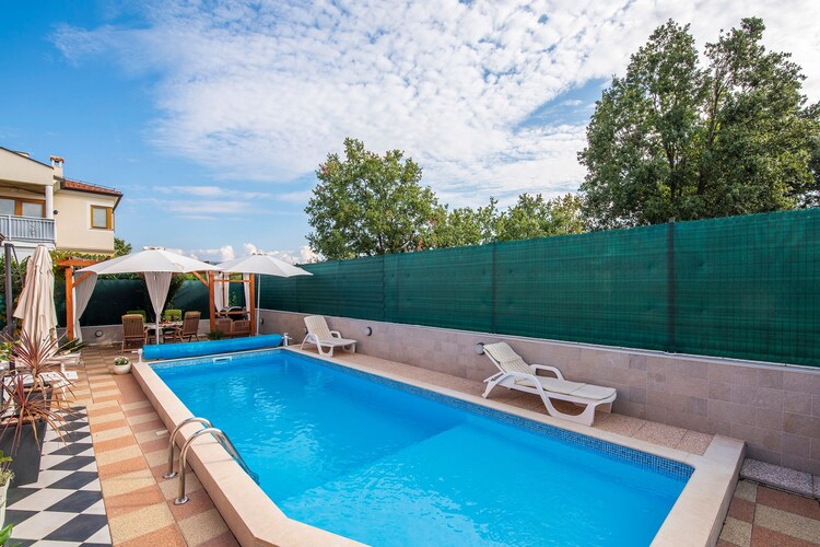 Villa Mariyes with Private Pool and Garden located in Gedici