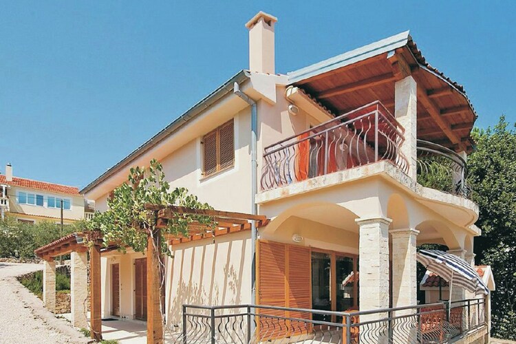 Holiday House Klarin with Sea View