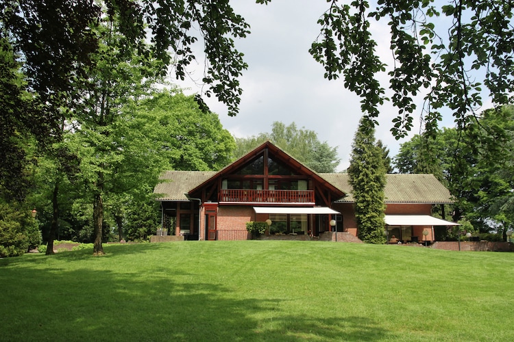 Vakantiehuizen Nederland | Gelderland | Villa te huur in Apeldoorn   met wifi 24 personen