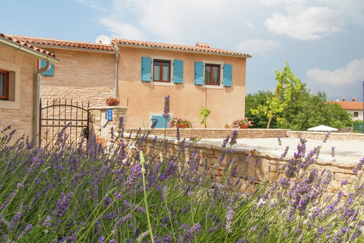 Villa Jezenj in Central Istria