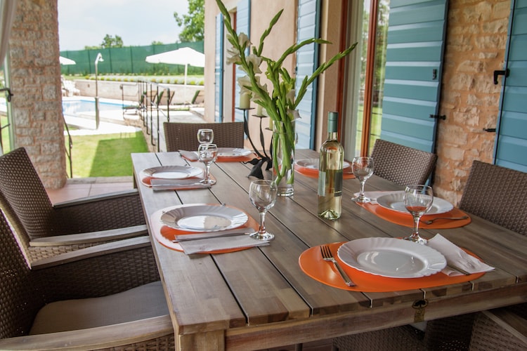 Villa Jezenj in Central Istria