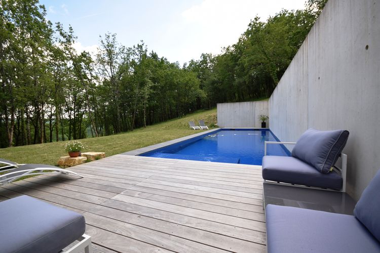 Moderne villa in Boissieres met prive zwembad
