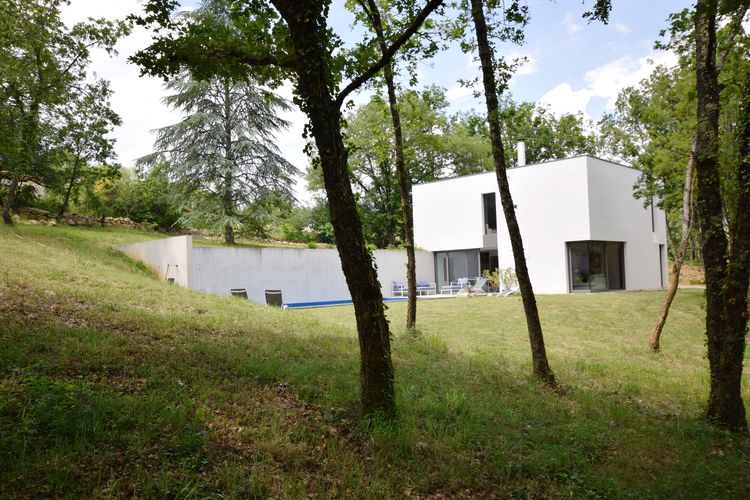 Moderne villa in Boissieres met prive zwembad