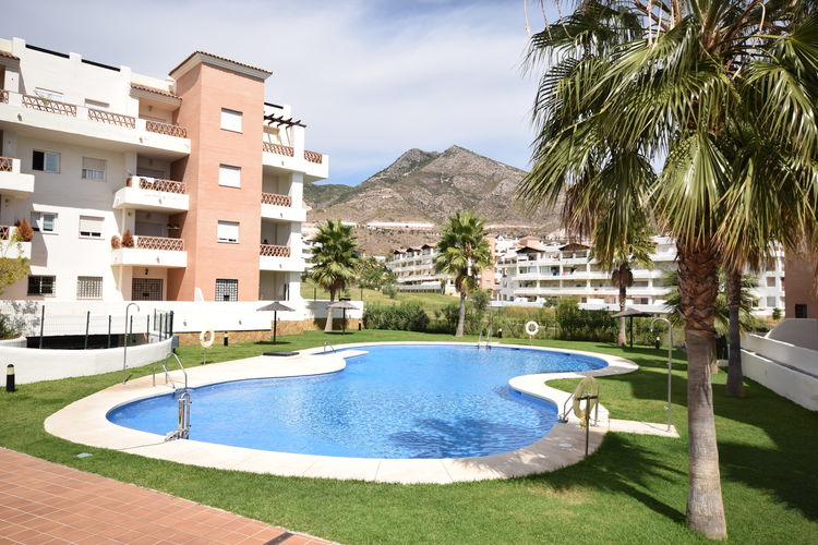 Vakantiehuizen Spanje | Costa-del-Sol | Appartement te huur in Benalmadena met zwembad aan zee met wifi 4 personen