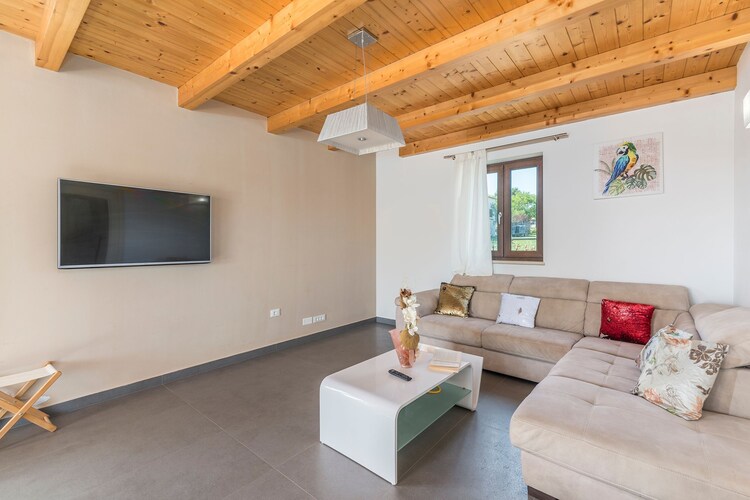 Villa Vanesa with Private Pool and private garden\n