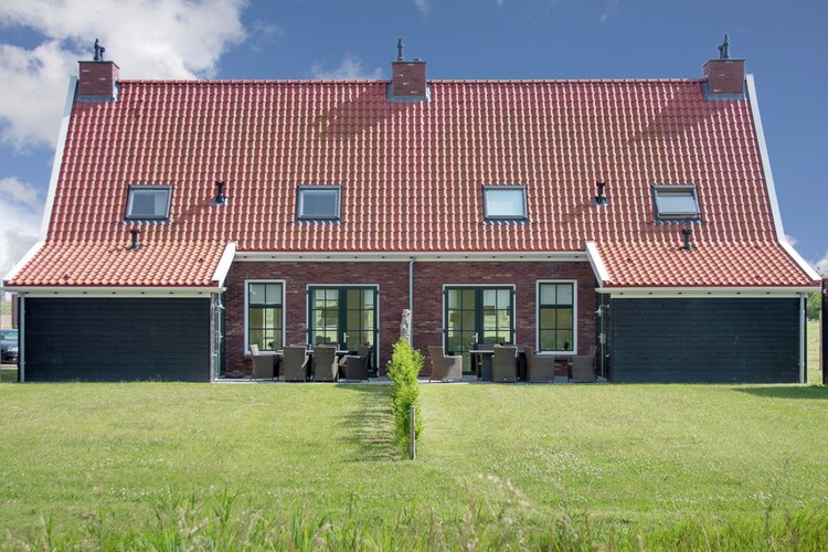 Vakantiehuis met whirlpool en sauna in rustige omgeving in Zeeland.