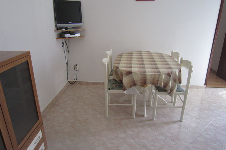 Appartement Kroatië, eld, Pag Appartement HR-00001-97