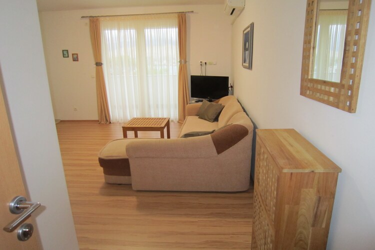 Apartment Veronika 047-105