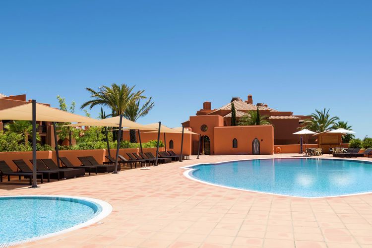 Stijlvol appartement in Alcantarilha met zwembad