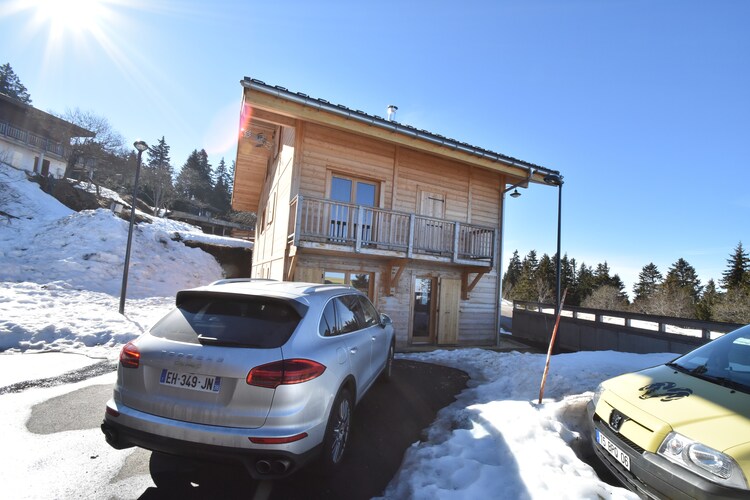 Accommodation in Vira
